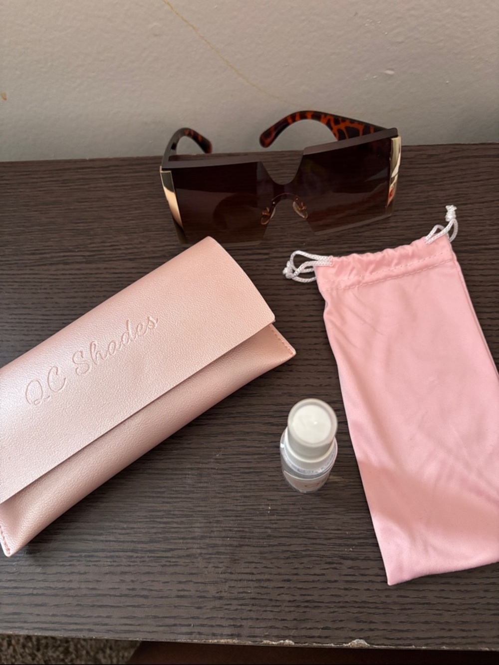 Women’s Oversized Brown Gradient Shield Sunglasses - Picture 2 of 2